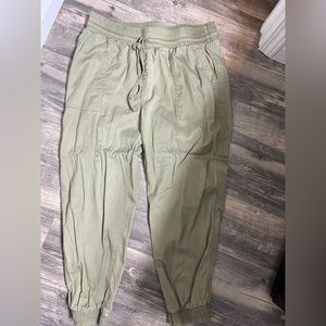 A New Day - capri/pants Green